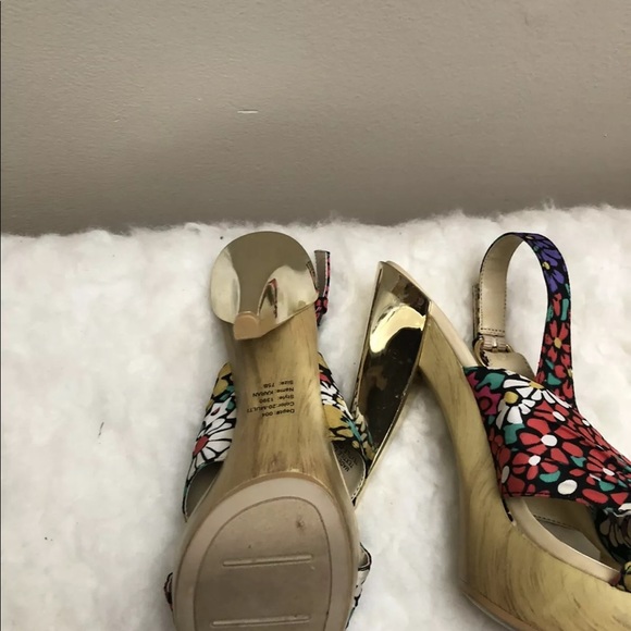 Bakers 'Karan' Platform Heels - Size 7.5 - Picture 5 of 5